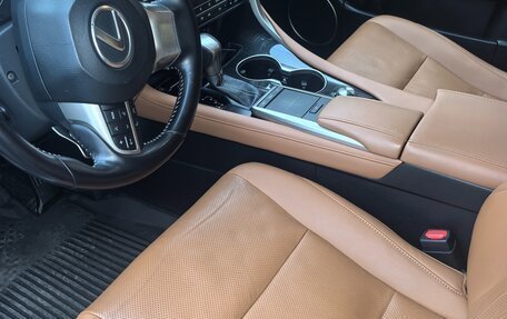 Lexus RX IV рестайлинг, 2021 год, 5 500 000 рублей, 10 фотография