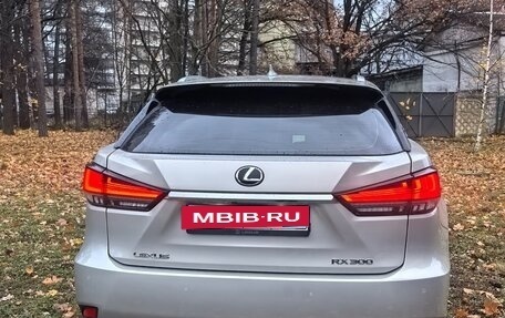 Lexus RX IV рестайлинг, 2021 год, 5 500 000 рублей, 4 фотография