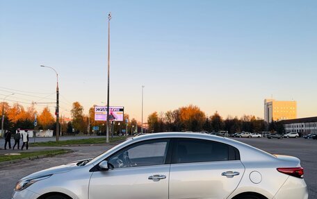 KIA Rio IV, 2018 год, 1 300 000 рублей, 4 фотография