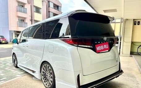 Toyota Vellfire, 2025 год, 6 600 000 рублей, 2 фотография