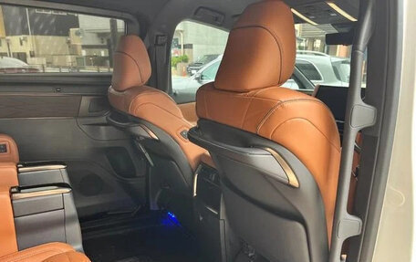 Toyota Vellfire, 2025 год, 6 600 000 рублей, 12 фотография