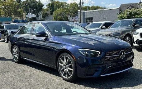 Mercedes-Benz E-Класс, 2022 год, 3 402 000 рублей, 1 фотография