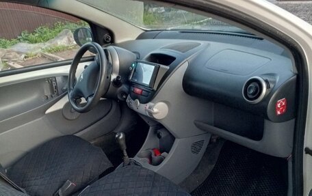 Peugeot 107 I рестайлинг, 2011 год, 300 000 рублей, 6 фотография