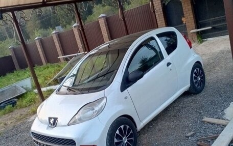 Peugeot 107 I рестайлинг, 2011 год, 300 000 рублей, 4 фотография