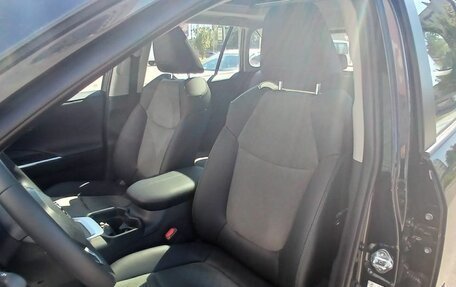 Toyota RAV4, 2025 год, 4 950 000 рублей, 21 фотография