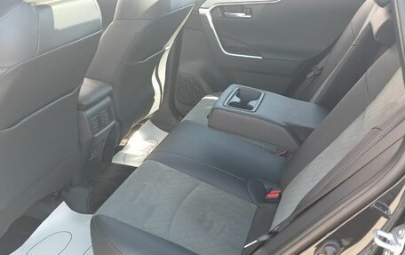 Toyota RAV4, 2025 год, 4 950 000 рублей, 25 фотография