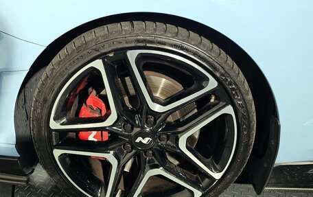 Hyundai Veloster II, 2022 год, 2 290 001 рублей, 7 фотография