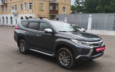Mitsubishi Pajero Sport III рестайлинг, 2018 год, 2 300 000 рублей, 1 фотография