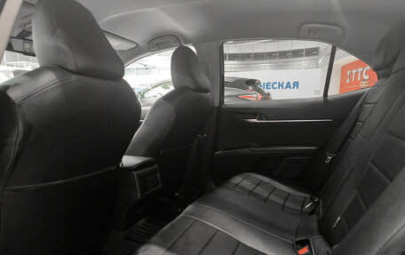 Toyota Camry, 2018 год, 2 250 000 рублей, 15 фотография