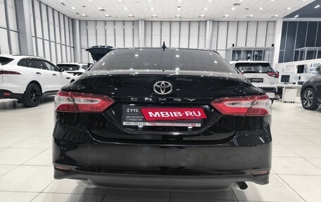 Toyota Camry, 2018 год, 2 250 000 рублей, 7 фотография