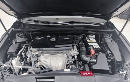 Toyota Camry, 2018 год, 2 250 000 рублей, 11 фотография