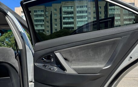 Toyota Camry, 2007 год, 970 000 рублей, 11 фотография