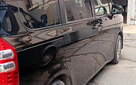 Toyota Noah III, 2013 год, 1 580 000 рублей, 3 фотография