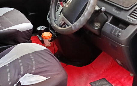 Toyota Noah III, 2013 год, 1 580 000 рублей, 8 фотография