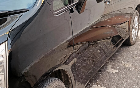 Toyota Noah III, 2013 год, 1 580 000 рублей, 5 фотография