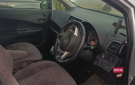 Toyota Ractis II, 2015 год, 900 000 рублей, 5 фотография