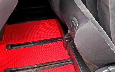 Toyota Noah III, 2013 год, 1 580 000 рублей, 12 фотография