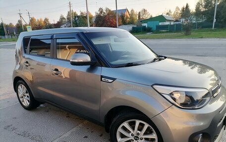 KIA Soul II рестайлинг, 2017 год, 1 499 000 рублей, 5 фотография