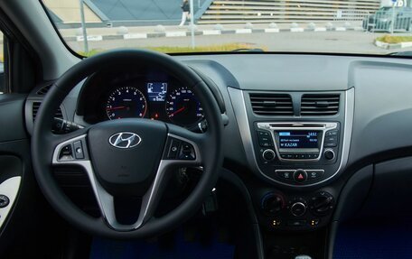 Hyundai Solaris II рестайлинг, 2016 год, 855 000 рублей, 12 фотография