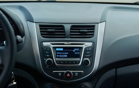 Hyundai Solaris II рестайлинг, 2016 год, 855 000 рублей, 14 фотография