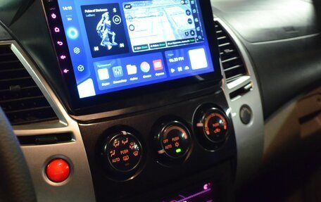 Mitsubishi Pajero Sport II рестайлинг, 2011 год, 1 550 000 рублей, 19 фотография