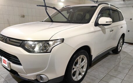 Mitsubishi Outlander III рестайлинг 3, 2012 год, 1 325 000 рублей, 3 фотография