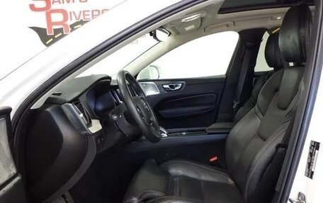 Volvo XC60 II, 2022 год, 3 709 450 рублей, 9 фотография