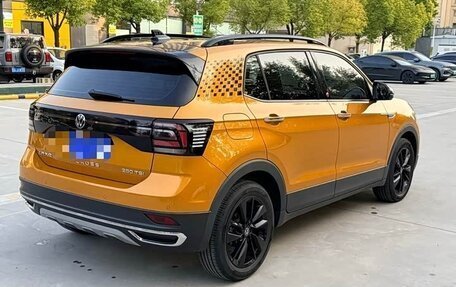 Volkswagen T-Cross I, 2022 год, 1 800 000 рублей, 4 фотография
