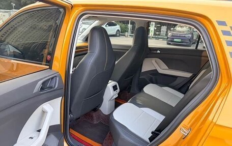 Volkswagen T-Cross I, 2022 год, 1 800 000 рублей, 7 фотография