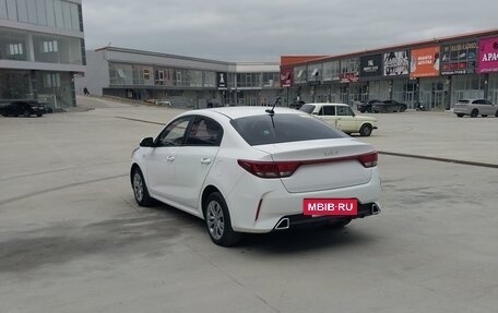 KIA Rio IV, 2021 год, 1 175 000 рублей, 3 фотография