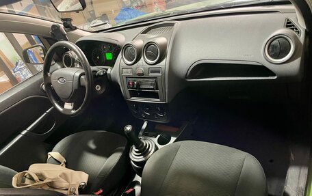 Ford Fiesta, 2006 год, 420 000 рублей, 6 фотография