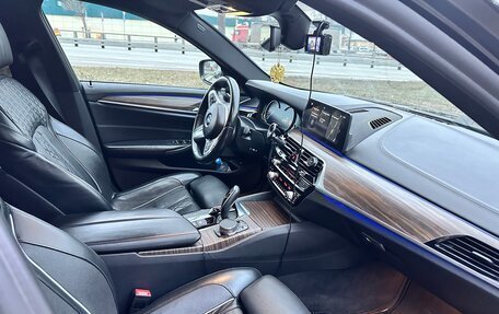 BMW 5 серия, 2018 год, 3 350 000 рублей, 15 фотография