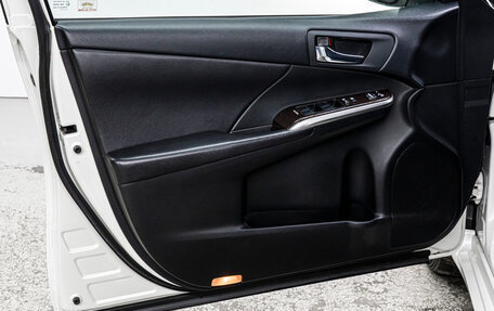 Toyota Camry, 2017 год, 2 349 000 рублей, 10 фотография