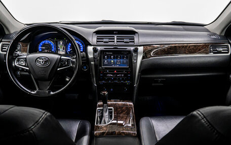 Toyota Camry, 2017 год, 2 349 000 рублей, 17 фотография