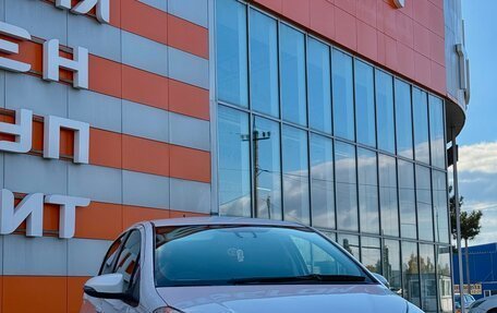 Toyota Vitz, 2019 год, 1 050 000 рублей, 1 фотография