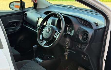 Toyota Vitz, 2019 год, 1 050 000 рублей, 6 фотография