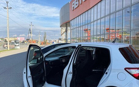 Toyota Vitz, 2019 год, 1 050 000 рублей, 13 фотография