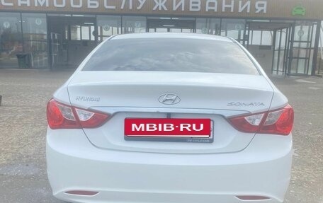 Hyundai Sonata VI, 2011 год, 1 050 000 рублей, 4 фотография