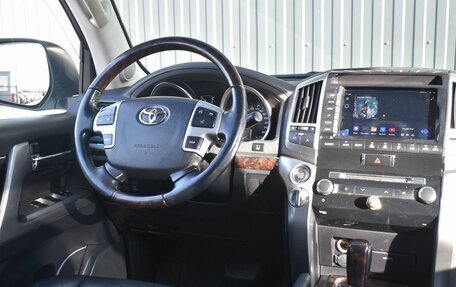 Toyota Land Cruiser 200, 2013 год, 3 849 999 рублей, 13 фотография