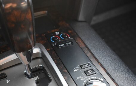 Toyota Land Cruiser 200, 2013 год, 3 849 999 рублей, 16 фотография