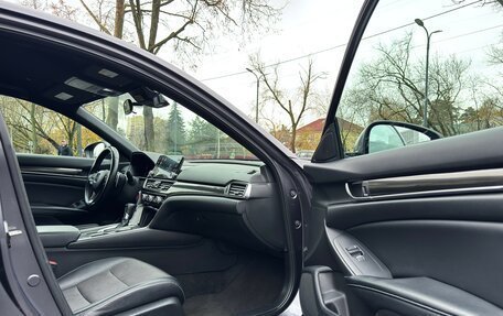 Honda Accord IX рестайлинг, 2018 год, 2 099 999 рублей, 28 фотография