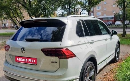 Volkswagen Tiguan II, 2018 год, 2 950 000 рублей, 4 фотография