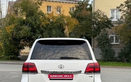 Toyota Land Cruiser 200, 2010 год, 3 200 000 рублей, 6 фотография