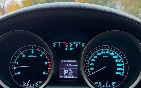 Toyota Land Cruiser 200, 2010 год, 3 200 000 рублей, 10 фотография