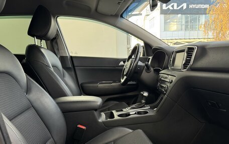 KIA Sportage IV рестайлинг, 2018 год, 2 150 000 рублей, 13 фотография