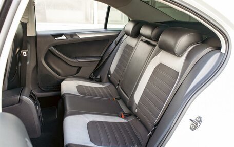 Volkswagen Jetta VI, 2013 год, 855 000 рублей, 17 фотография