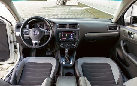 Volkswagen Jetta VI, 2013 год, 855 000 рублей, 16 фотография