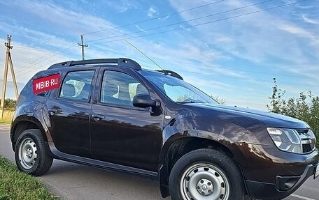 Renault Duster I рестайлинг, 2017 год, 1 080 000 рублей, 2 фотография