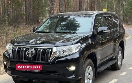 Toyota Land Cruiser Prado 150 рестайлинг 2, 2021 год, 6 100 000 рублей, 8 фотография