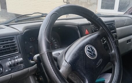 Volkswagen Transporter T4, 2002 год, 1 070 000 рублей, 7 фотография